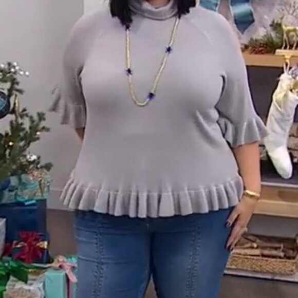 DG2 Diane Gilman Lux Touch Ruffled Raglan Slv Sweater Gray 3X - Picture 2 of 8